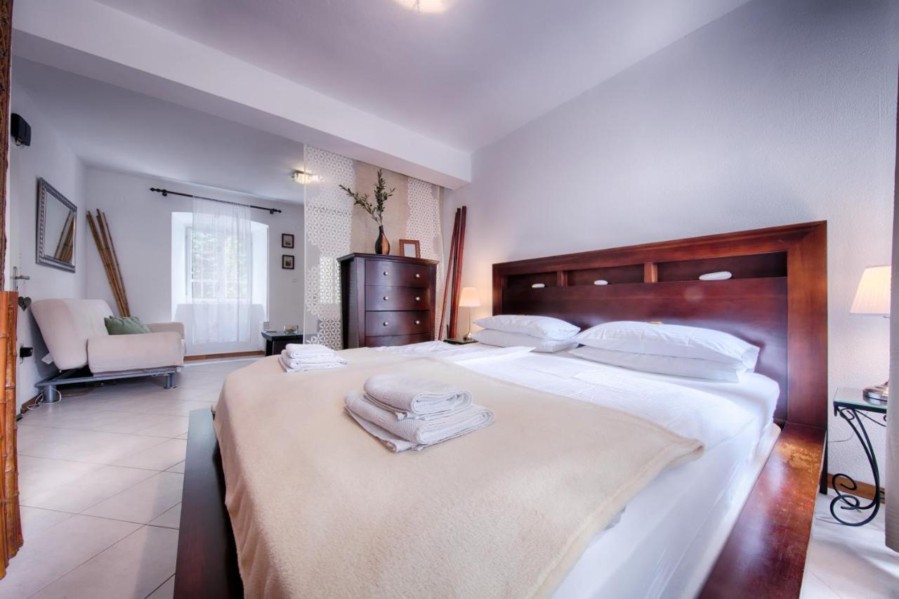 B&B Villa Віс Екстер'єр фото
